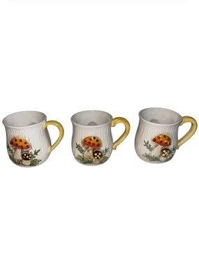 Vintage Merry Mushroom Design Lot of 3 Ceramic Coffee Mugs Cups Stamped 1976 78